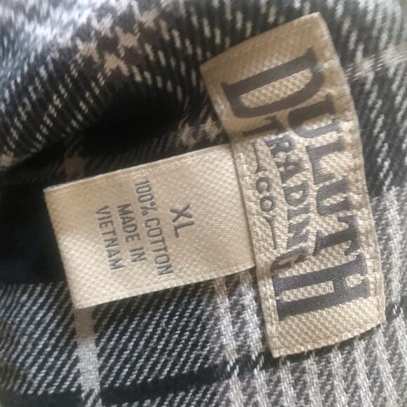 Duluth Trading Flannel Button Down Gray Black Shirt Men's Size XL - Picture 6 of 6